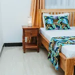 Sunvilla - Private Pool, 2 Houses & Games